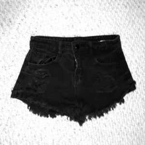 Ripped black short shorts